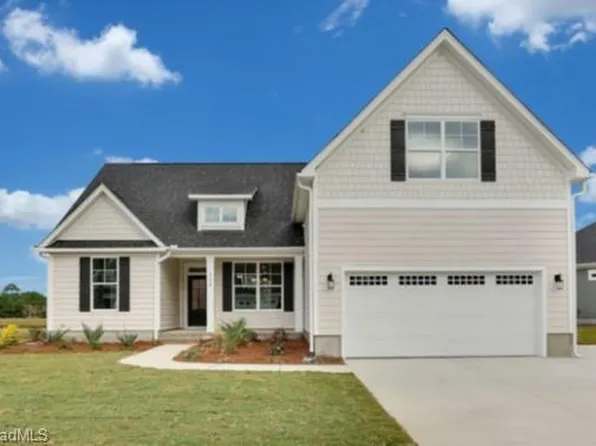 143 Red Maple Way, King, NC 27021