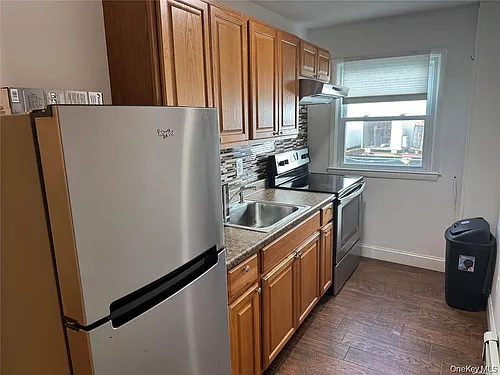 109 E Main St #2 Photo 1