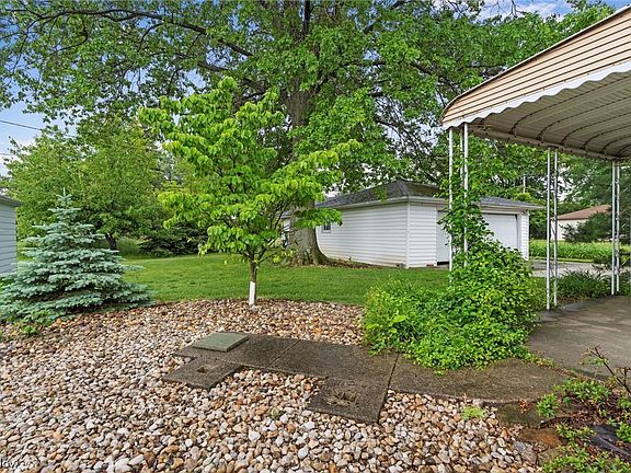 5th image of 36718 Lakehurst Dr