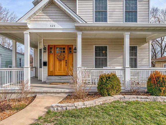 4th image of 423 Julian Pl