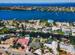 6334 Cottonwood Ln, Apollo Beach, FL 33572