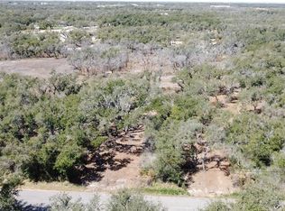 1913 Monkey Rd, Rockport, TX 78382