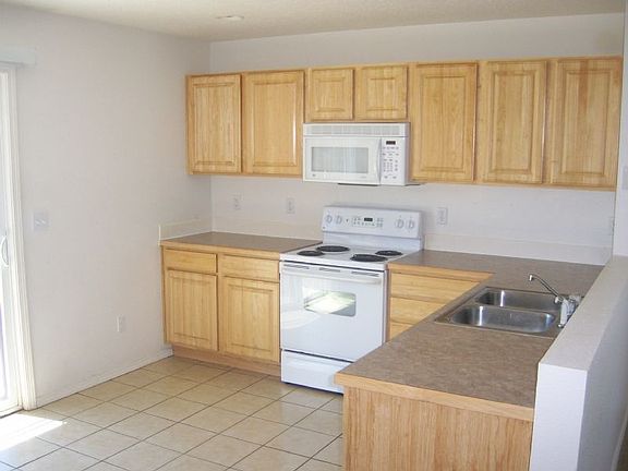 3rd image of 9585 W Portola Dr