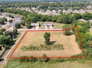 55 W Rainsong St #17, Farmington, AR 72730