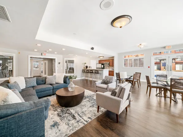 Camden at Bloomingdale Apartments