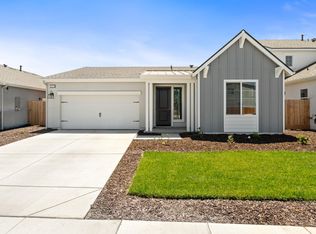 3177 E Sierra Ave, Tulare, CA 93274