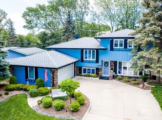 9005 W 147th St, Orland Park, IL 60462