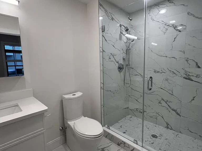 157 Everett St #5 — Photo 5