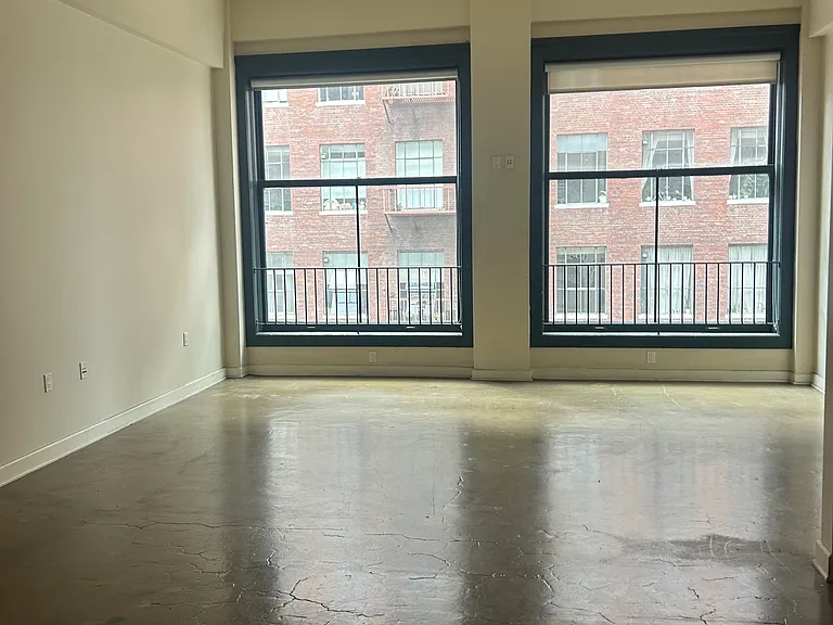 The Metropolitan Lofts — Photo 33