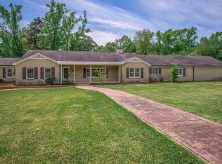 530 Woodlawn St, Kilgore, TX 75662