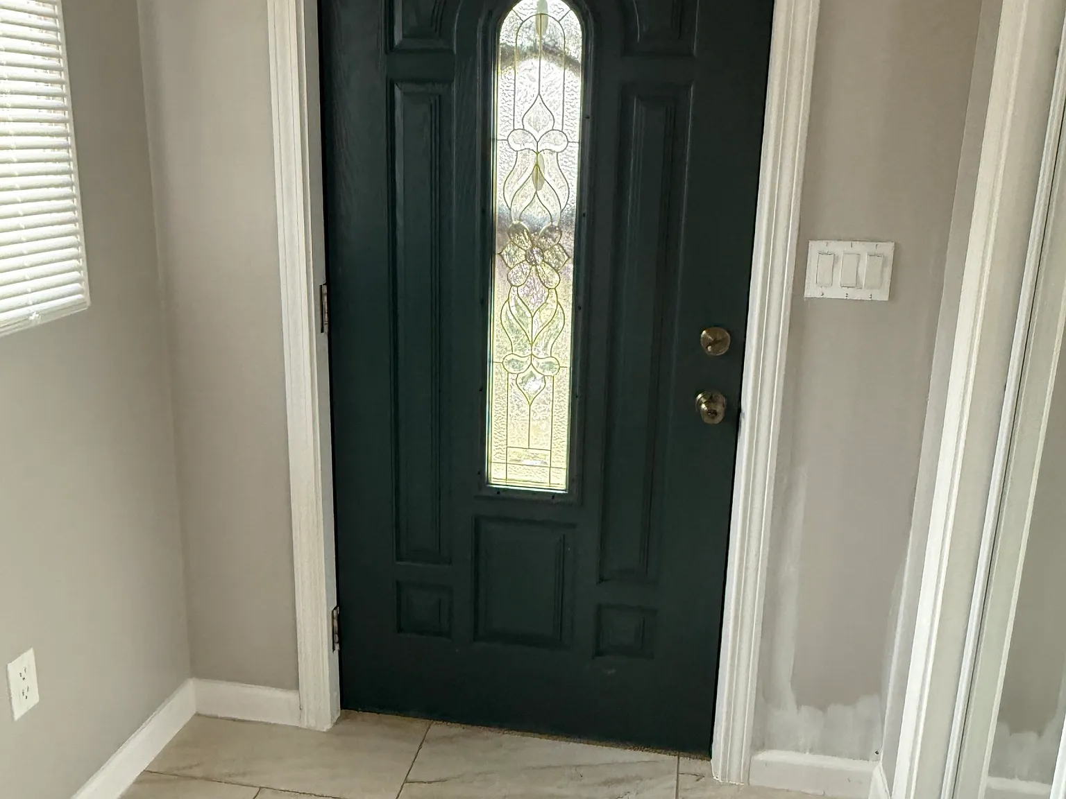 2 bed, 2.0 bath, 1577 sqft, $2,900 — Photo 2