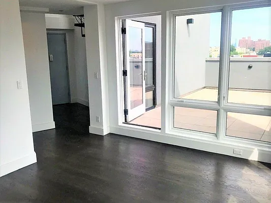 Rented by EXR | media 6