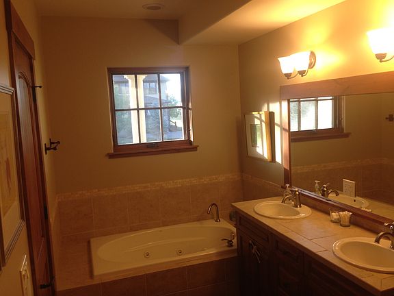 Jetted Tub in Master Bath