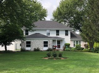 9907 N Hunters Ln, Spring Grove, IL 60081