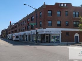 5018-40 N Lincoln Ave