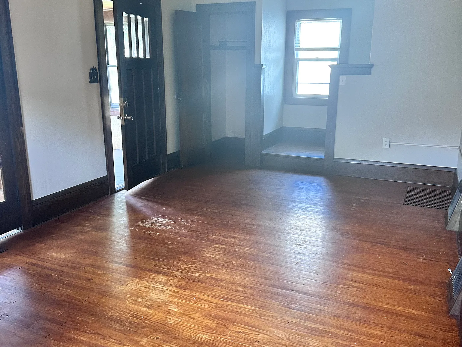 3 bed, 1236 sqft, $2,000 — Photo 4