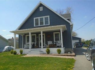 1114 Henry St, Peru, IL 61354