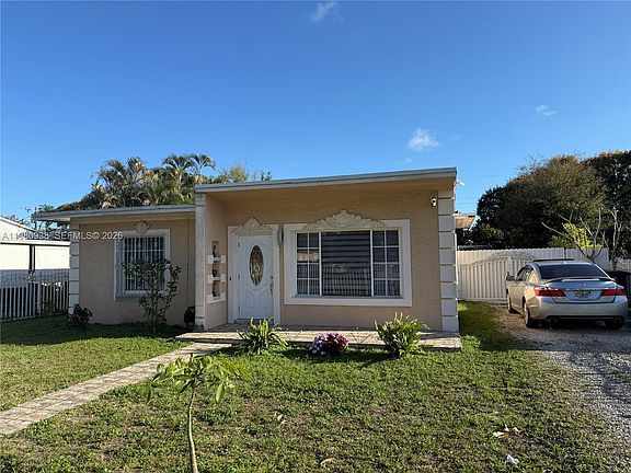 2nd image of 840 NW 130th St