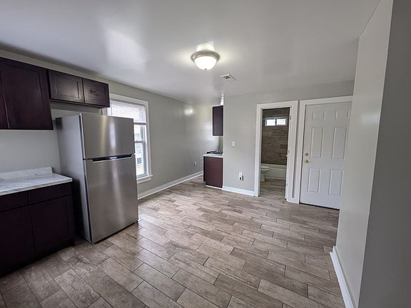 5th image of 7 Woolsey St #2A