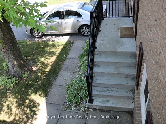 3rd image of 320 Blackthorn St #89