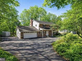 6725 Alpine Dr, Annandale, VA 22003