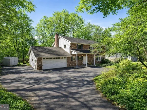 6725 Alpine Dr, Annandale, VA 22003