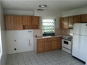 3rd image of 1481 NW 20th Ct #A