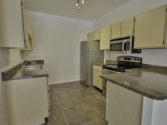 3rd image of 18840 S Esherton Dr #1