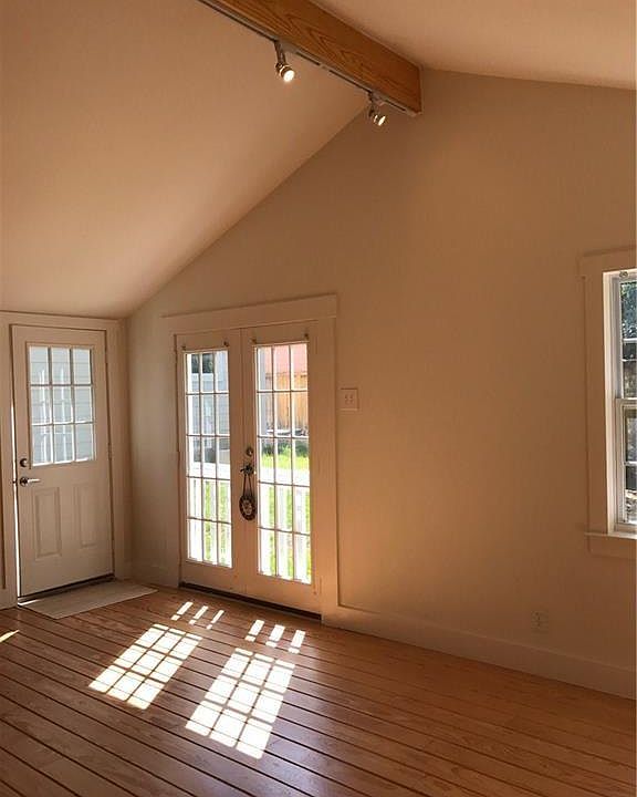 1st image of 1805 W 29th St #B