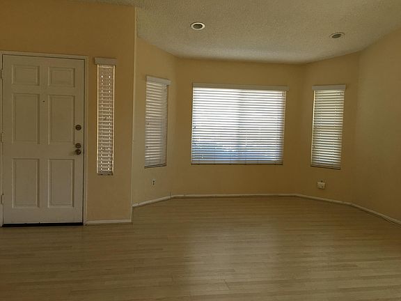 4th image of 644 Terra Dr
