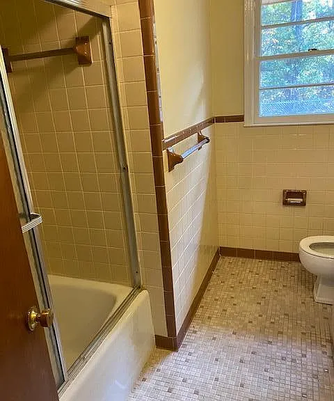 126 Gayle St — Photo 11