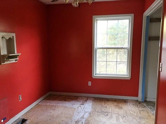 3rd image of 282 Twin Oaks Dr