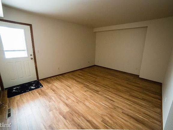 5th image of 3254 Granger Ave E APT A6