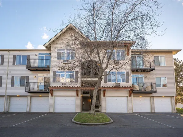 22855 E Country Vista Dr APT 285, Liberty Lake, WA 99019