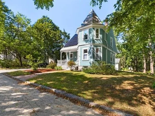 58 Church St, North Chelmsford, MA 01863
