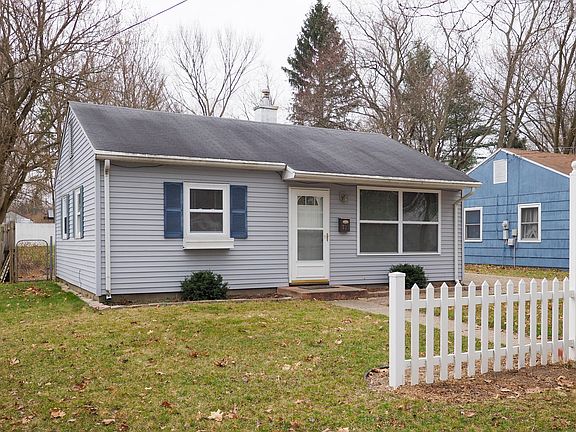 2nd image of 729 Denway Dr