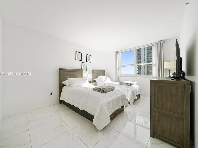 1155 Brickell Bay Dr #2501 — Photo 13