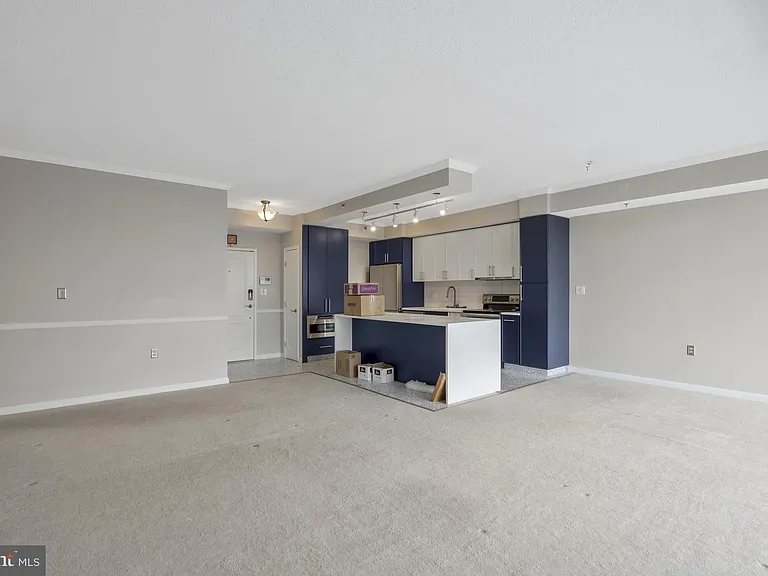 1211 S Eads St #1704 — Photo 12