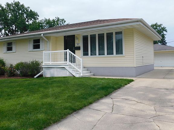 2nd image of 707 212th St