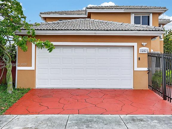 4th image of 15672 SW 91st Ln