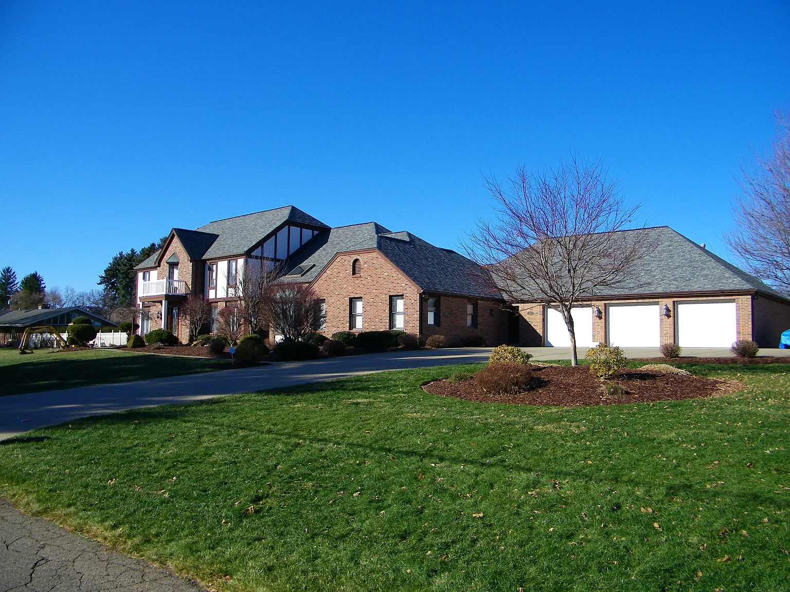 346 Germain Rd photo 1