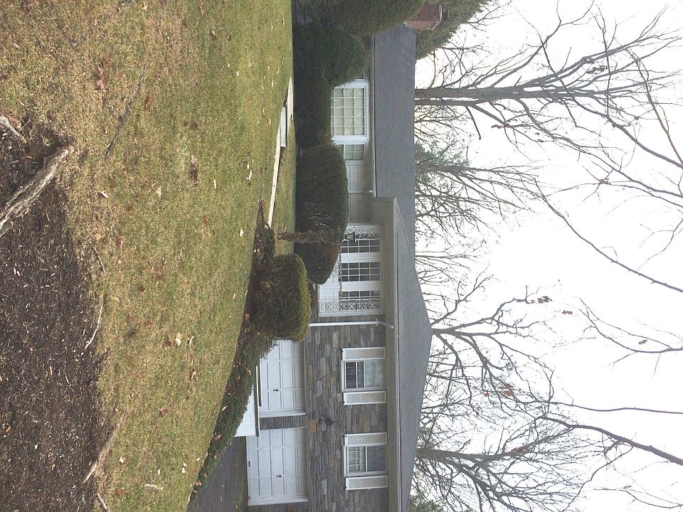 2nd image of 26 Spenser Dr