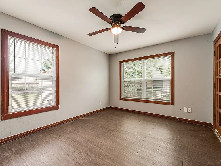 6617 Greenlee St — Photo 14
