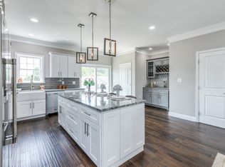 28 E Grant St, Phoenixville, PA 19460