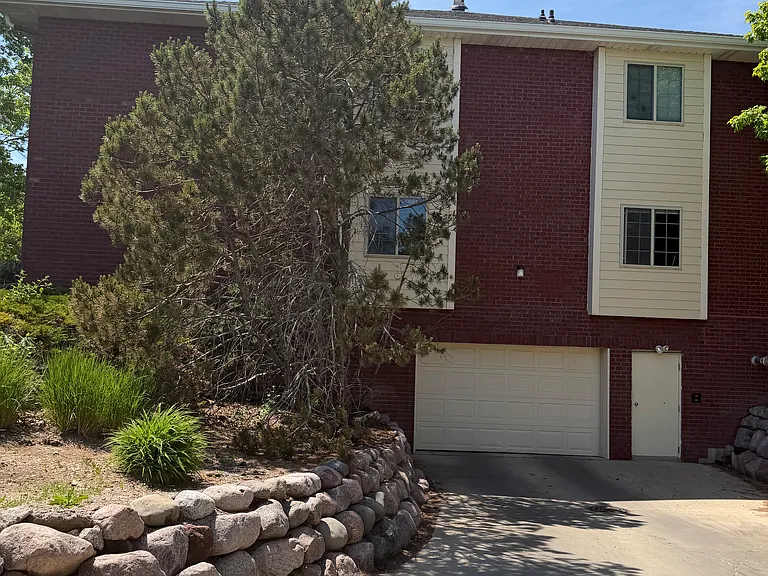 1964 Parknoll Ln — Photo 3