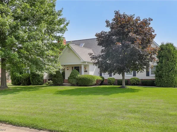 1192 Edgewood Cir NW, Carrollton, OH 44615