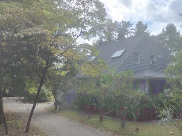10221 Oakton Dr, Oakton, VA 22124
