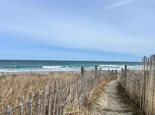 71 J St, Hull, MA 02045