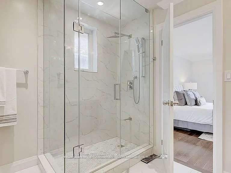 15 Ashgrove Rd — Photo 26