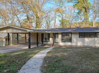 725 Forest Ln, Benton, AR 72019